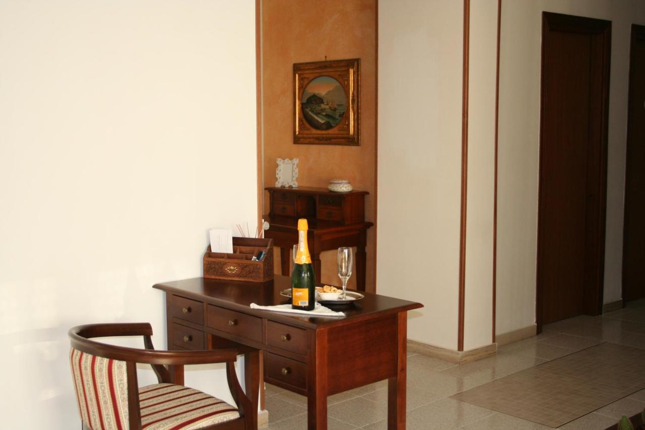 Bed and Breakfast Costa D'Amalfi E Cilento Pontecagnano Faiano Exterior foto